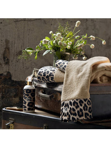 Набор полотенец и ароматизатор Leopard махровые 30*50, 50*100, 75*150 / Tivolyo Home