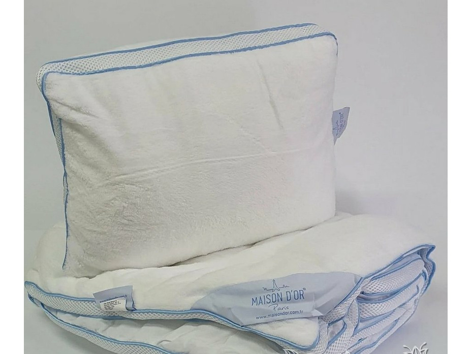 Одеяло и подушка Coral синтетическое волокно 95*145, 35*45 / Maison Dor