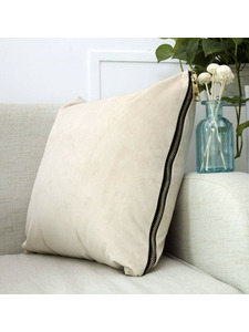 Наволочка декоративная Манон велюровая 45*45 / Sofi de Marko