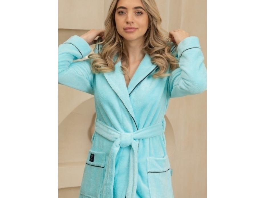 Халат женский Trendy бамбуковый с капюшоном / Vien