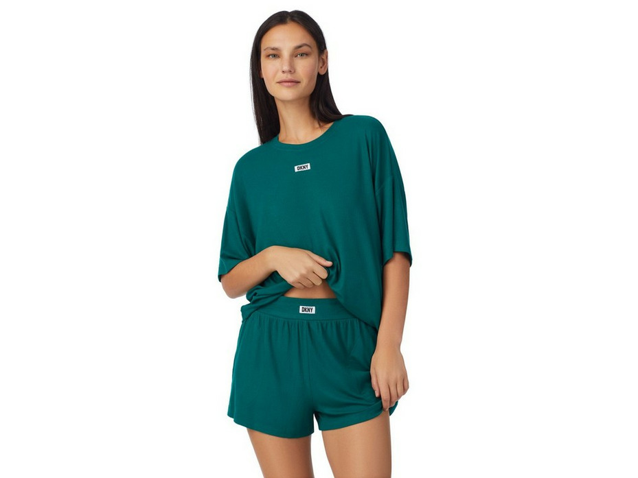 Костюм женский, футболка и шорты YI50004 Current comfort / DKNY