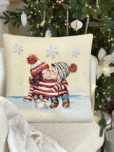 Наволочка декоративная 2413402 Первый поцелуй гобелен 45*45 / Le Gobelin