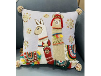 Наволочка декоративная Cheerful Llamas хлопковая 45*45 / Arya