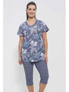 Пижама женская, футболка и капри 774 / Cleo