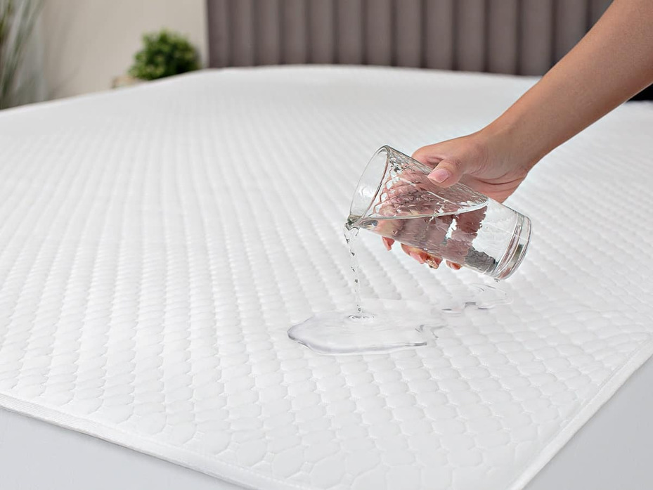 Наматрасник Waterproof mattress влагонепроницаемый 160*200 / Maison Dor