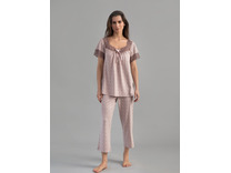 Пижама женская, футболка и капри 636/ 548 / Дюма Пижама женская, футболка и капри 636/ 548 / Дюма