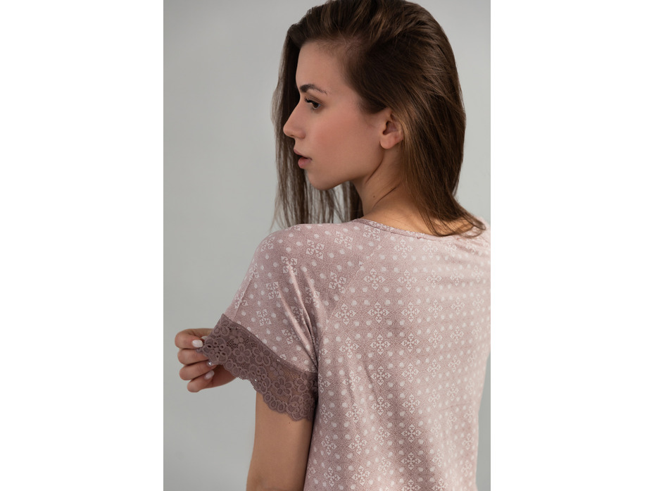 Пижама женская, футболка и капри 636/ 548 / Дюма Пижама женская, футболка и капри 636/ 548 / Дюма