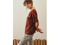 Пижама женская, футболка и капри 27449 Popcorn / Hays Пижама женская, футболка и капри 27449 Popcorn / Hays