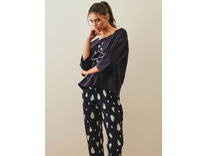 Пижама женская, футболка и капри 27348 Rainy / Hays Пижама женская, футболка и капри 27348 Rainy / Hays