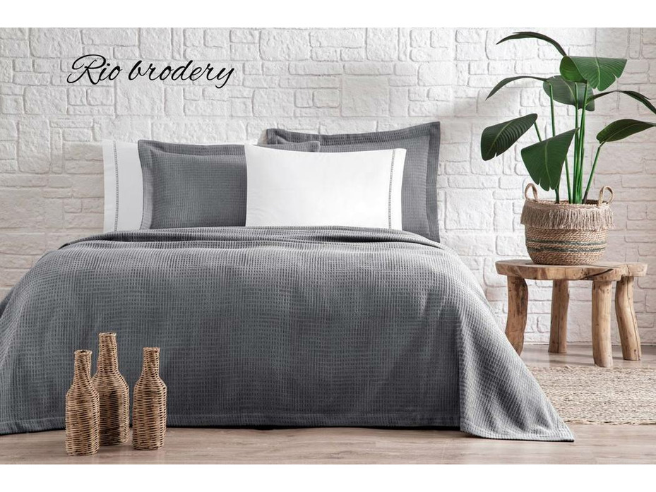 Постельное белье с покрывалом пике Rio Brodery сатин делюкс Евро сп / Tivolyo Home