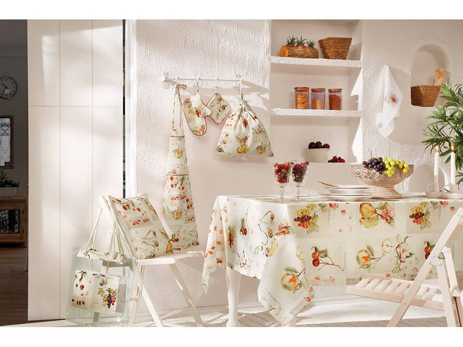 Скатерть Brunch fruit полиэстер 160*260 / Tivolyo Home
