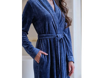 Халат женский Laura велюровый / Vien