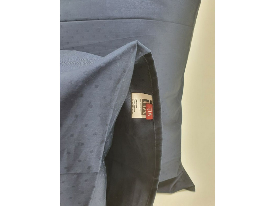 Наволочка HY-038(931) сатин жаккард геометрия чернильный 50*70 / Tia Наволочка HY-038(931) сатин жаккард геометрия чернильный 50*70 / Tia