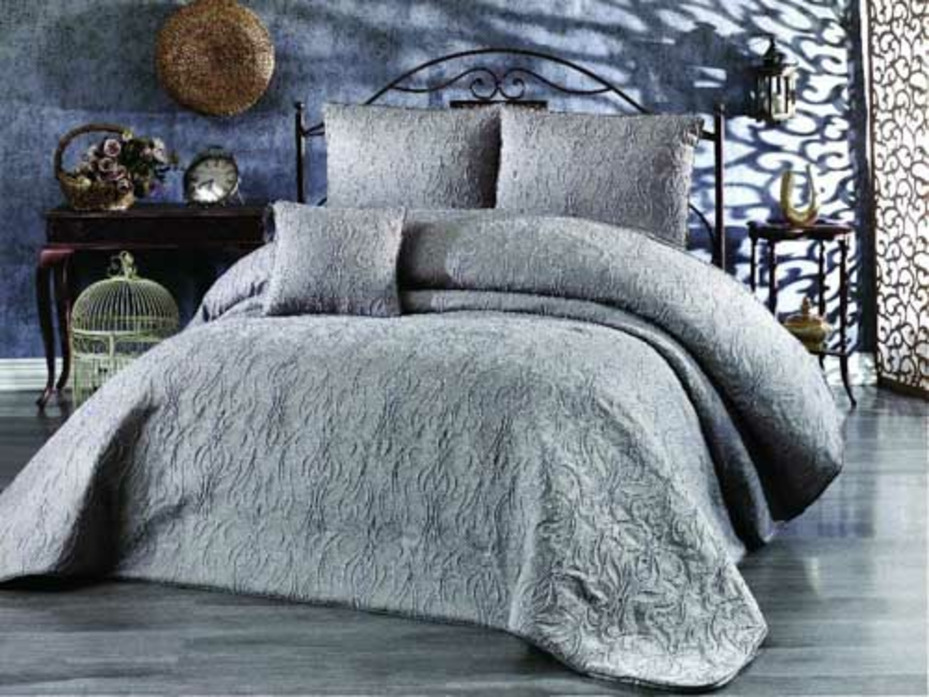 Покрывало с наволочками Milano жаккардовое 260*270, 50*70 (2 шт), 45*45 (1 шт) / Grazie Home