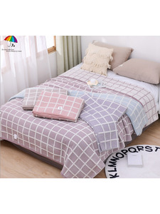 Покрывало 2208456 Белая клетка махровое 150*200 / 7-я