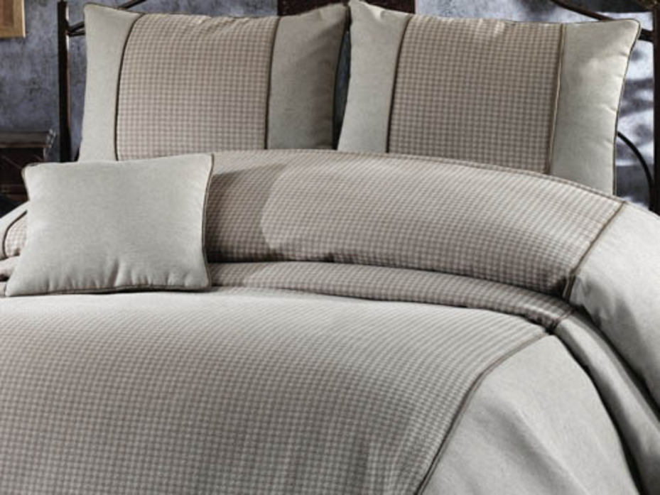 Покрывало с наволочками Genova жаккардовое 260*270. 50*70 (2 шт), 45*45 (1 шт) / Grazie Home