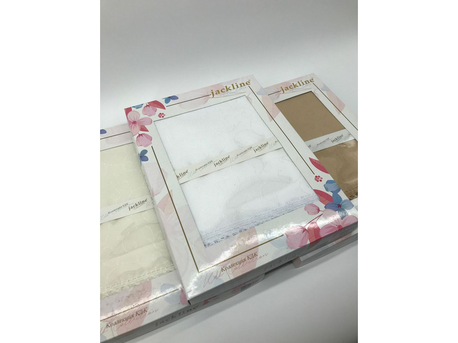 Скатерть Jackline жаккардовый рисунок с гипюром 140*180 / Activ