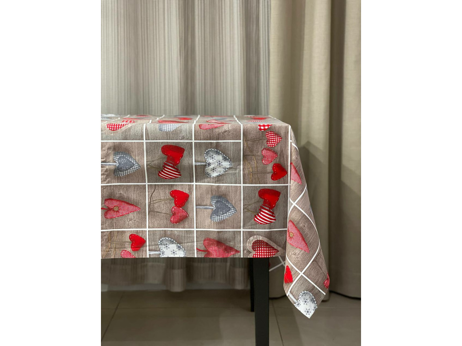 Скатерть Arnales Новогодние сердца 140*140 / Tia Скатерть Arnales Новогодние сердца 140*140 / Tia