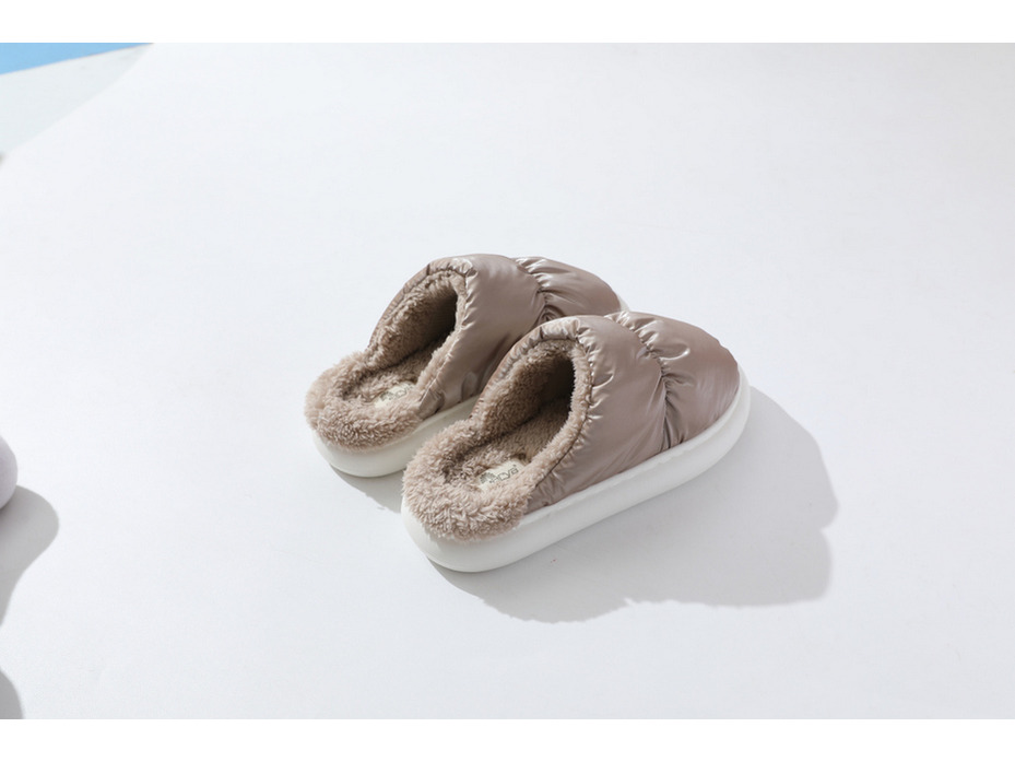 Тапочки женские Alaska / Arya