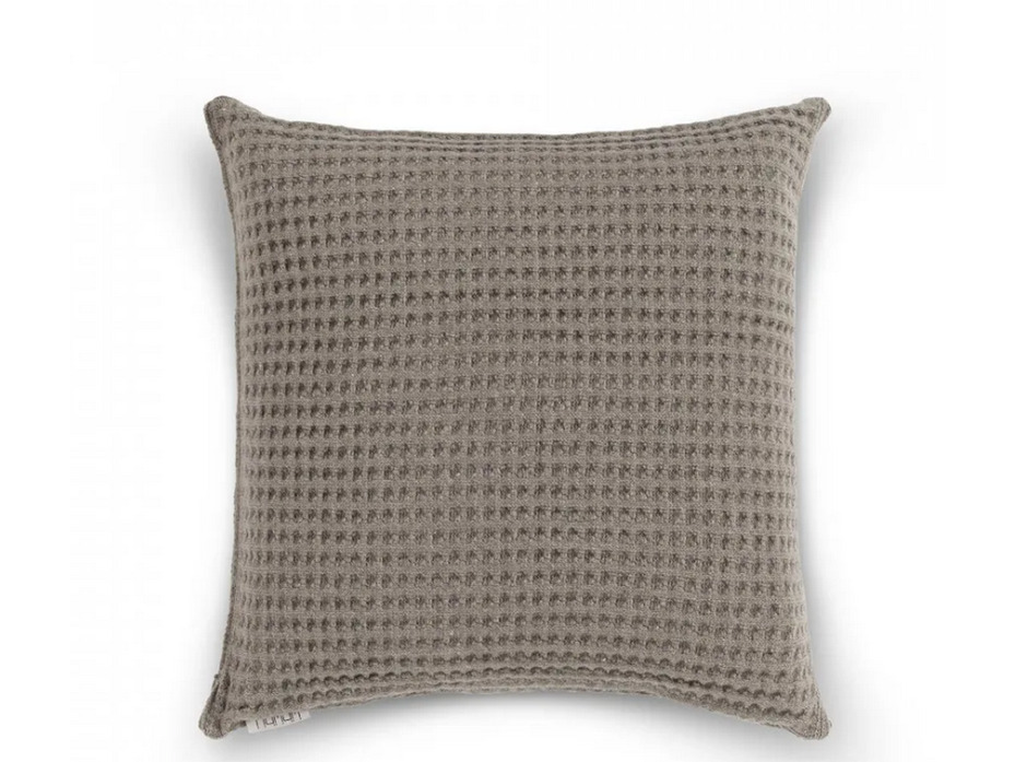 Подушка декоративная Dimension waffle овечья шерсть 45*45 / Hamam