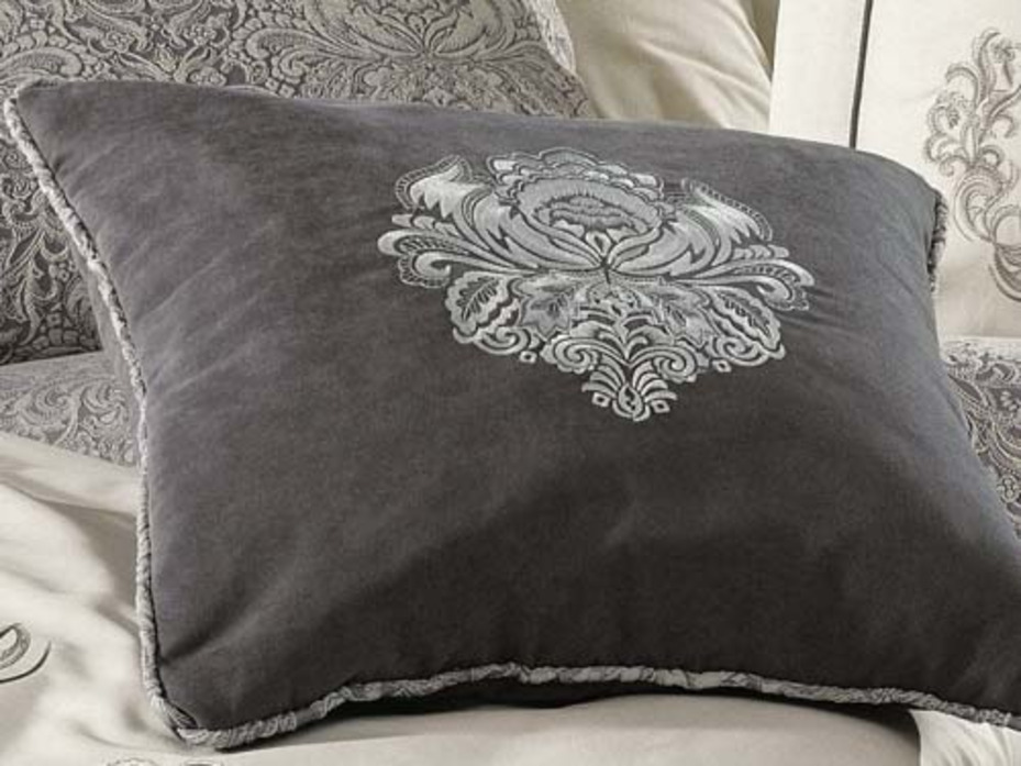 Покрывало с наволочками Versay жаккардовое 260*270. 50*70 (2 шт), 45*45 (1 шт) / Grazie Home