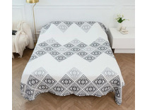 Покрывало 46010234 Белые ромбы соевое волокно 200*230 / 7-я Покрывало 46010234 Белые ромбы соевое волокно 200*230 / 7-я