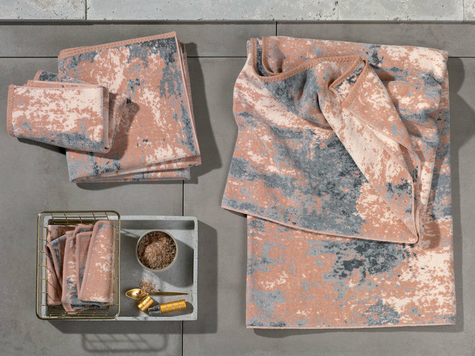 Полотенце Concrete шенилл 75*150 / Feiler