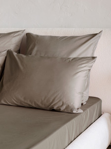 Простыня KL-5 (406) гладкий порох сатин однотонный 180*260 / Tia