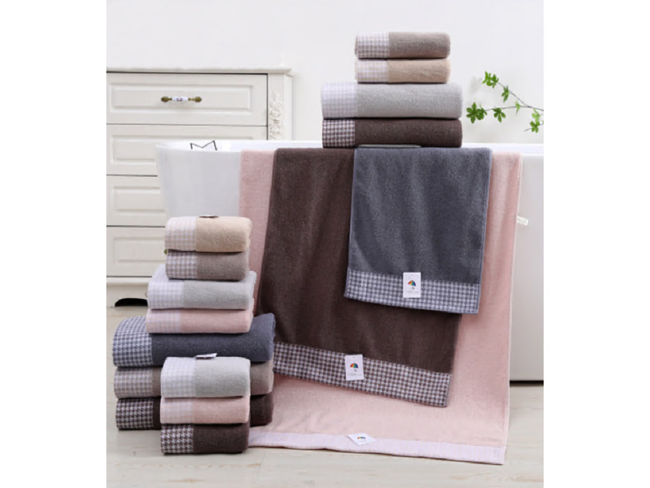 Полотенце 1506293 Бордюр махровое 70*140 / 7-я Полотенце 1506293 Бордюр махровое 70*140 / 7-я