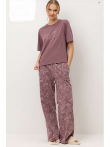 Пижама женская, футболка и брюки E 20185 Белая лошадь / Very Neat