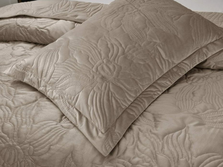 Покрывало с наволочками Элис №5 велюровое 230*250, 50*70 (2 шт) / Sofi de Marko Покрывало с наволочками Элис №5 велюровое 230*250, 50*70 (2 шт) / Sofi de Marko