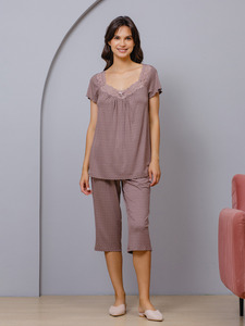 Пижама женская, футболка и капри №636р/548 / Дюма