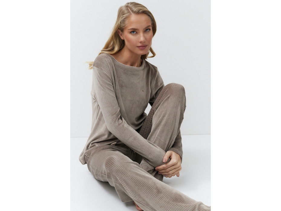 Пижама женская, лонгслив и брюки Capucino set soft / Aruelle