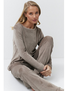 Пижама женская, лонгслив и брюки Capucino set soft / Aruelle