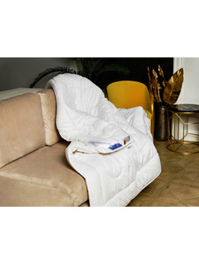 Одеяло 501800-24 овечья шерсть 200*220 / Bohmerwald