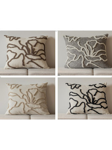 Наволочка декоративная 1672340 Цветок 3D полиэстер 45*45 / Le Gobelin