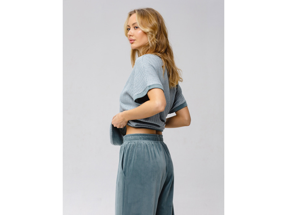 Котюм женский, футболка и брюки 1672/1548 / Дюма Котюм женский, футболка и брюки 1672/1548 / Дюма