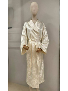 Халат унисекс Спираль кремовая шелковый / Silk Made in Germany