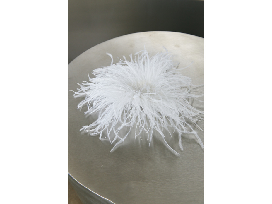 Брошь 69002 белая / Eliseeva Olesya Брошь 69002 белая / Eliseeva Olesya