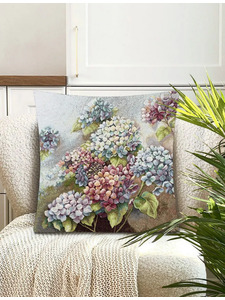 Наволочка декоративная 2519111 Гортензия Акварель гобелен 44*44 / Le Gobelin