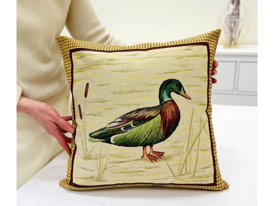 Наволочка декоративная 2521126 Охотничий домик Утка гобелен 44*44 / Le Gobelin