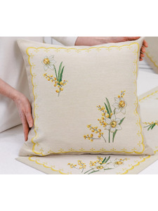 Наволочка декоративная 2521077 Нарциссы гобелен 45*45 / Le Gobelin