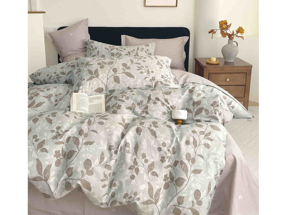 Постельное белье 7606 Цветы сатин 1,5 сп / Tia Постельное белье 7606 Цветы сатин 1,5 сп / Tia