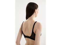 Бюстгальтер C18IQ9 (011) Pure Lace / Chantelle