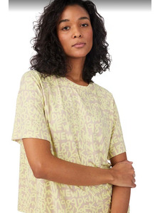 Пижама женская, футболка и шорты YI50093 (741) Spring stories / DKNY