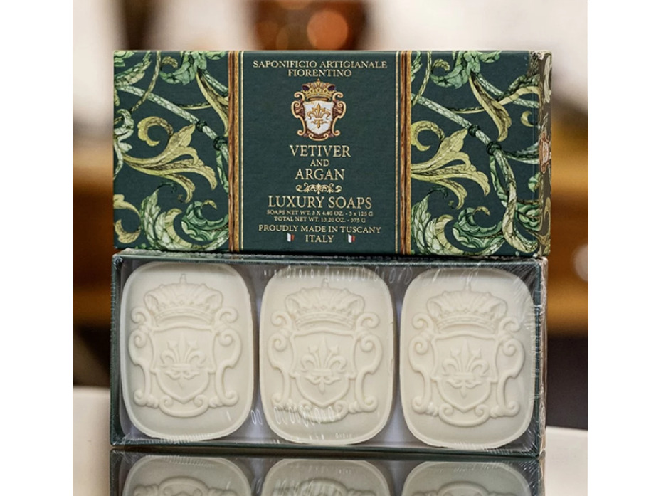 Мыло Vetiver and argan с ароматом ветивера и аргана, 125 гр (3 шт) / Saponificio Artigianale Fiorentino Мыло Vetiver and argan с ароматом ветивера и аргана, 125 гр (3 шт) / Saponificio Artigianale Fiorentino