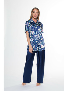 Костюм женский Лилии, рубашка и брюки 160723 4977 / Vienetta Костюм женский Лилии, рубашка и брюки 160723 4977 / Vienetta