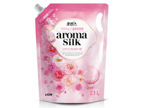 Кондиционер для белья с ароматом розы Aroma silk мягкая упаковка 2100 мл / Lion