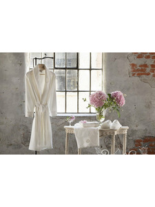 Набор унисекс Antoinette, халат, полотенце и тапочки махровый / Tivolyo Home